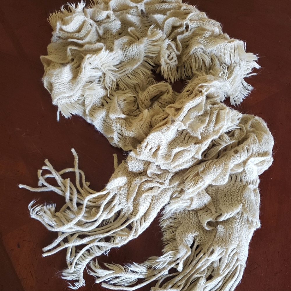 Ella tan scarf